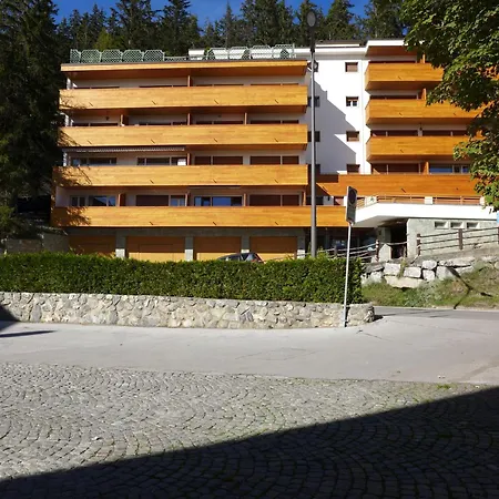 Eperon B 22 By Interhome