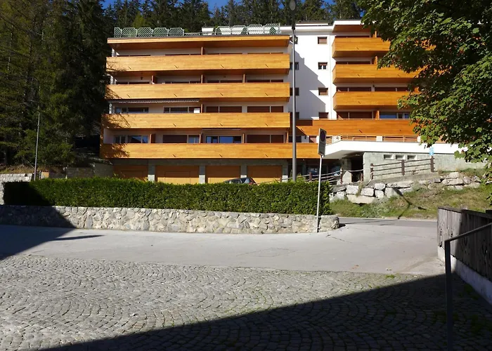 Eperon B 22 By Interhome